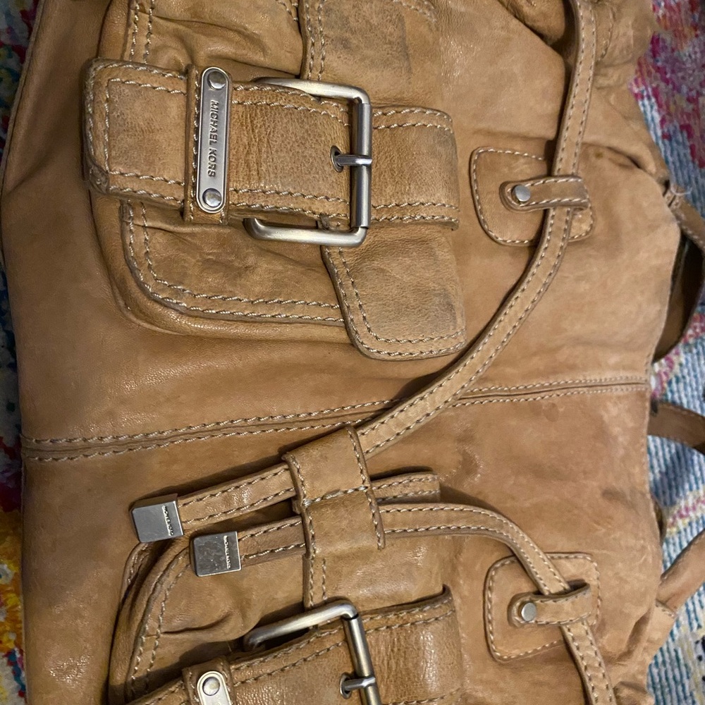 Michael kors tan shoulder bag